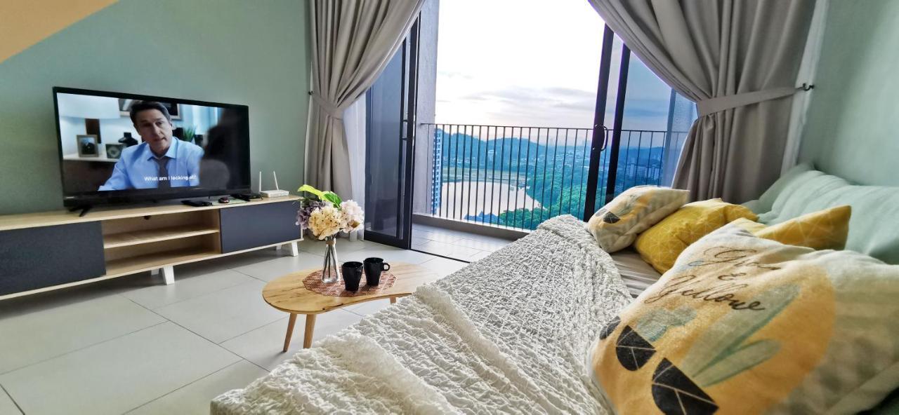 Astetica Pool & Lake View High Floor 100Mbps Wifi Netflix Seri Kembangan Exterior foto